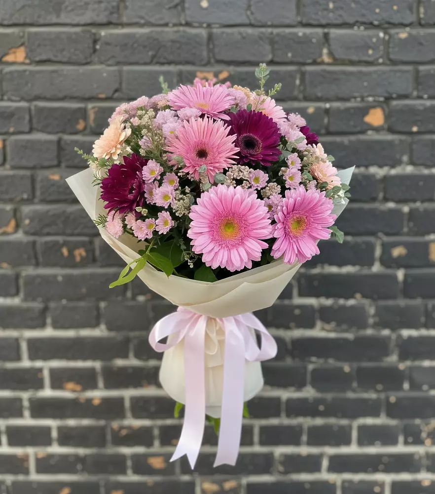Букет цветов из: Герберы и Хризантемы в Нерчинске