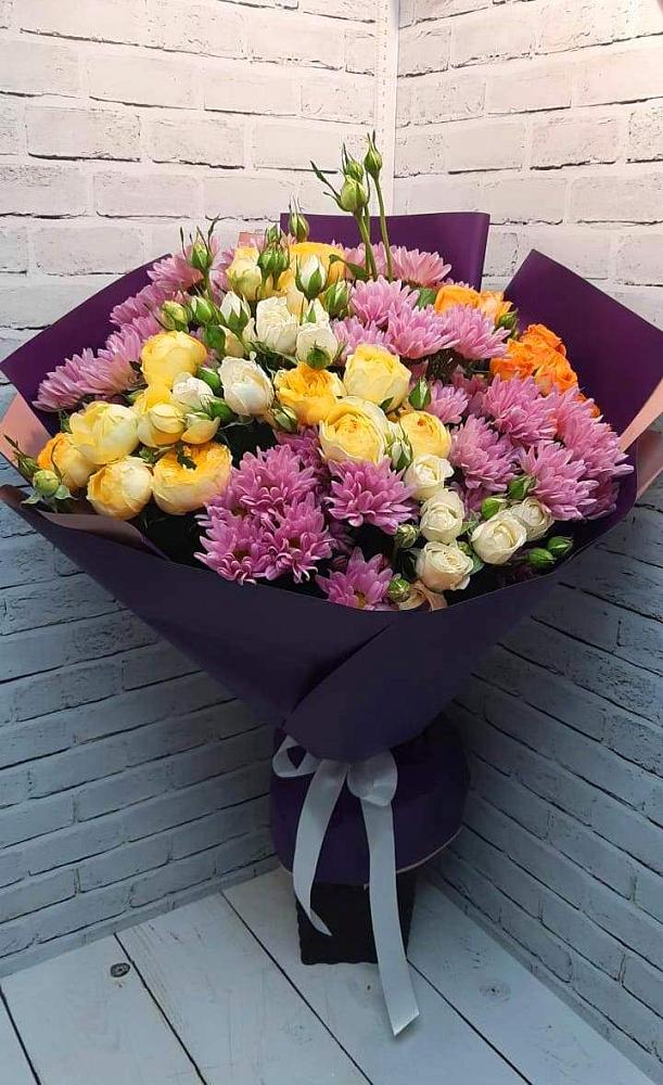 Букет цветов из: Хризантемы и Розы в Нерчинске