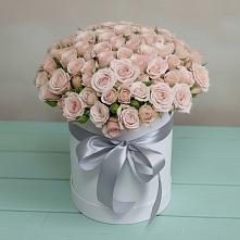 Цветочная композиция из Розы в шляпной коробке в Нерчинске