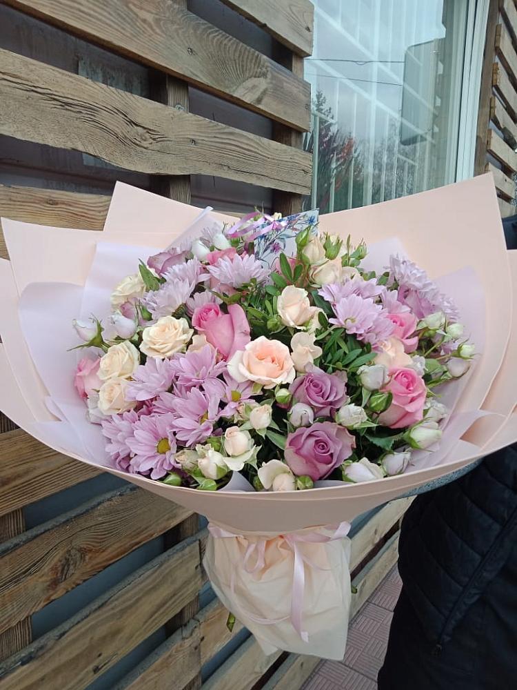 Букет цветов из: Розы и Хризантемы в Нерчинске