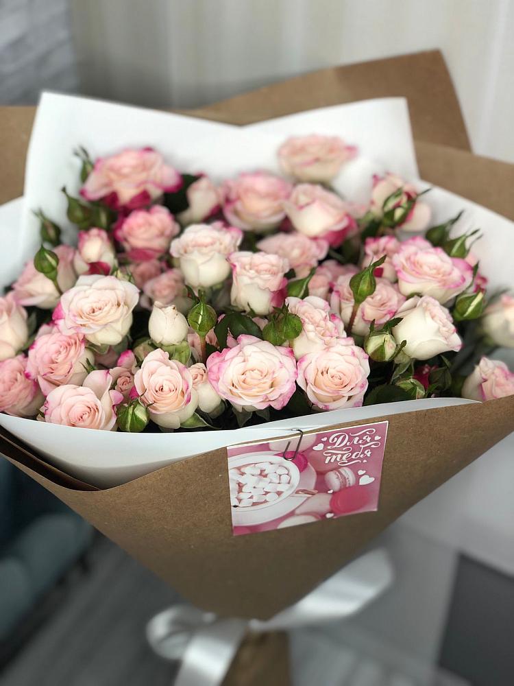 Букет цветов из: Розы в Нерчинске