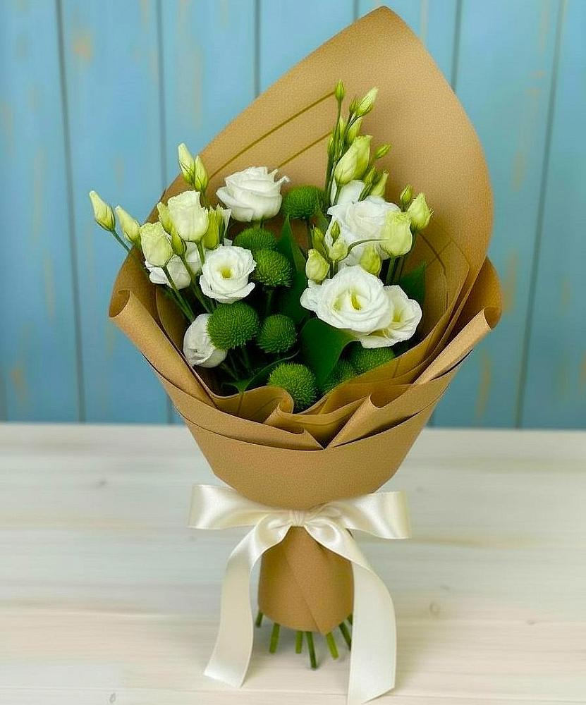 Букет цветов из: Хризантемы и Лизиантусы в Нерчинске