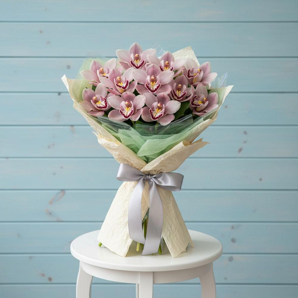 Букет цветов из: Орхидеи и Розы в Нерчинске