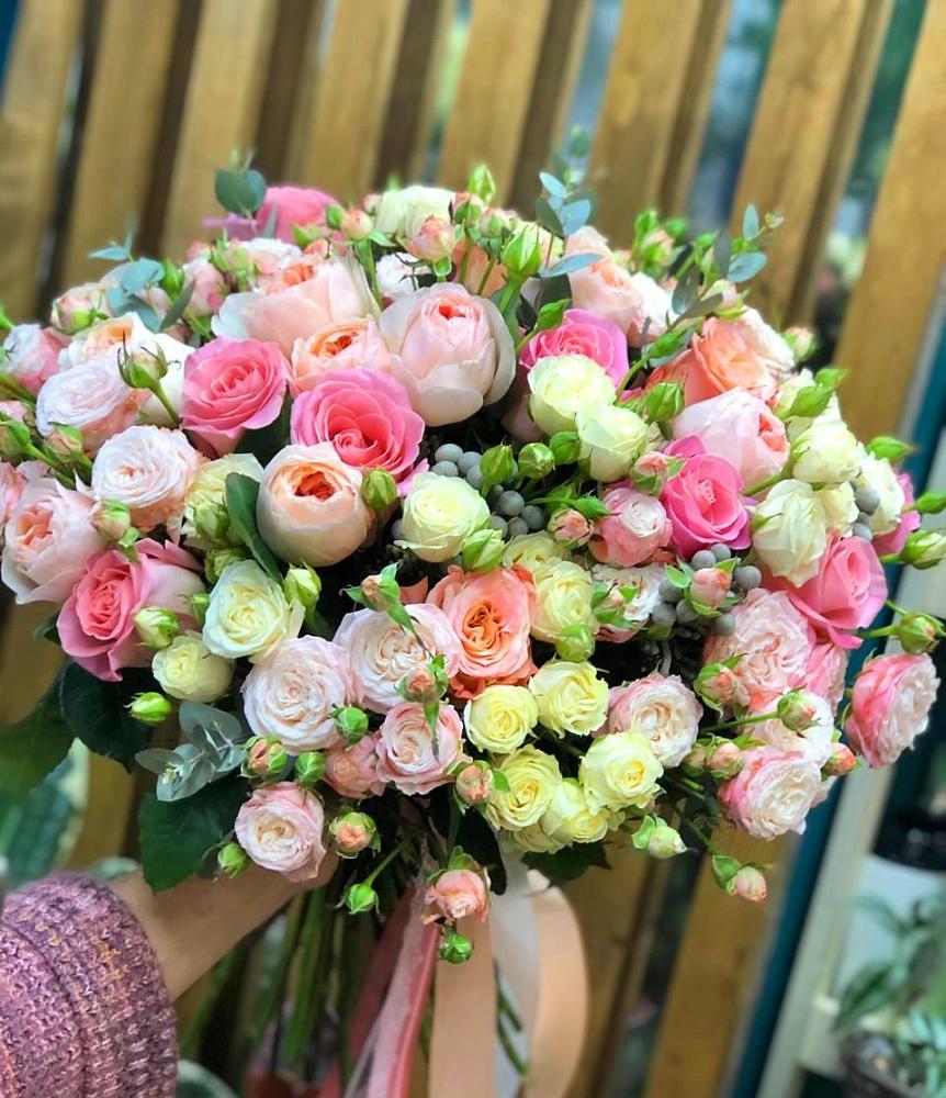 Букет цветов из: Розы в Нерчинске