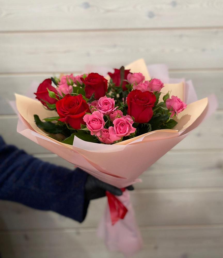 Букет цветов из: Розы в Нерчинске