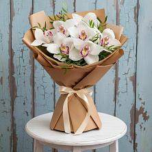 Букет цветов из:  Орхидеи и Розы в Нерчинске