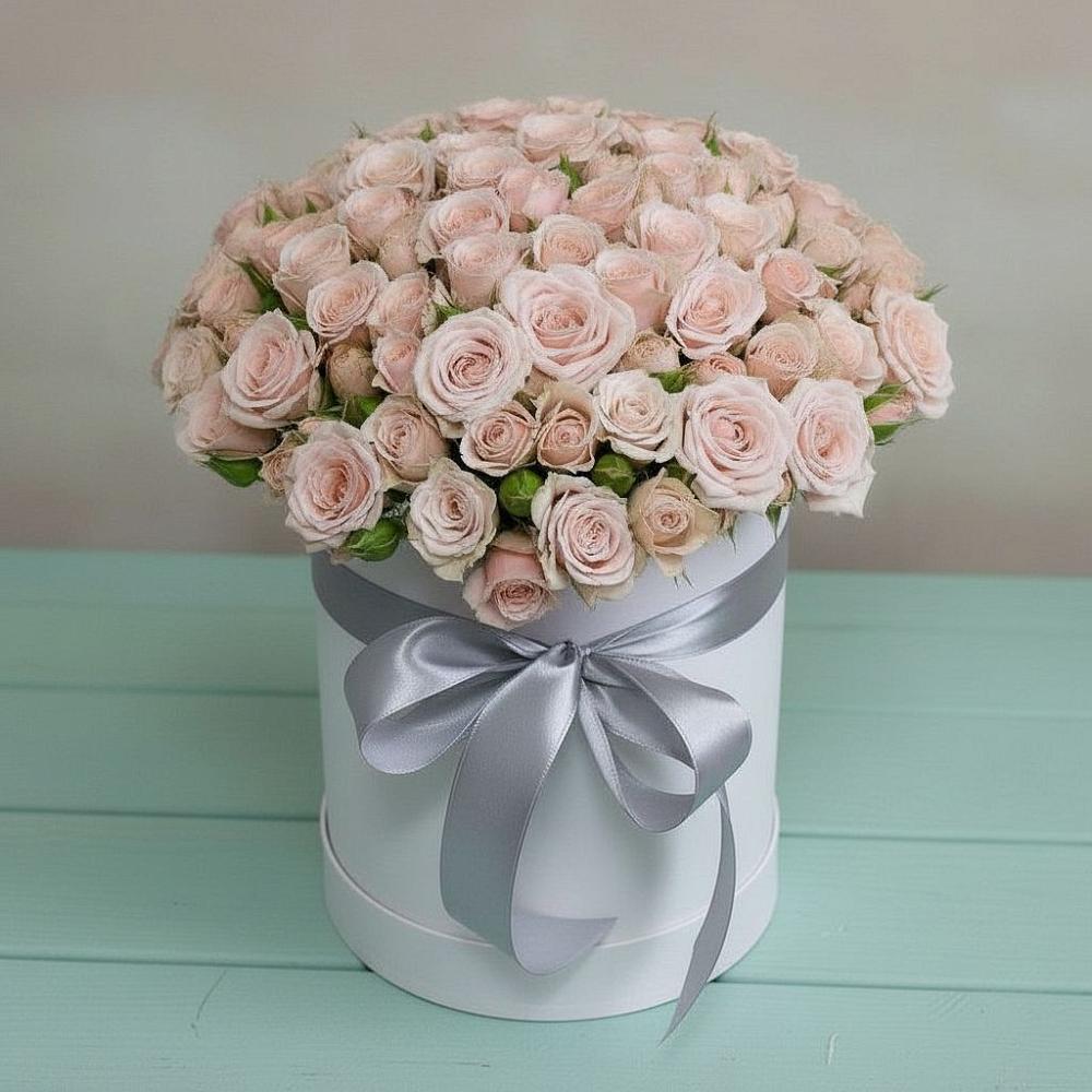 Цветочная композиция из Розы в шляпной коробке в Нерчинске